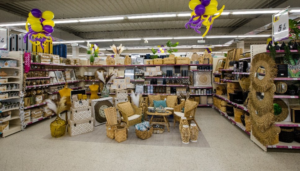 Intérieur magasin Bazarland Décoration et ambiance