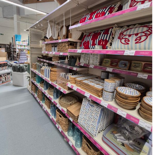 Franchise Bazarland Sollies pont univers déco